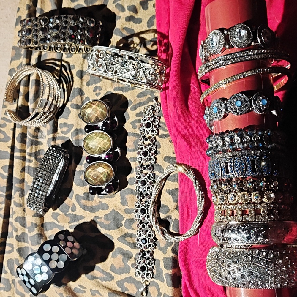 Bracelets Bracelets Bracelets